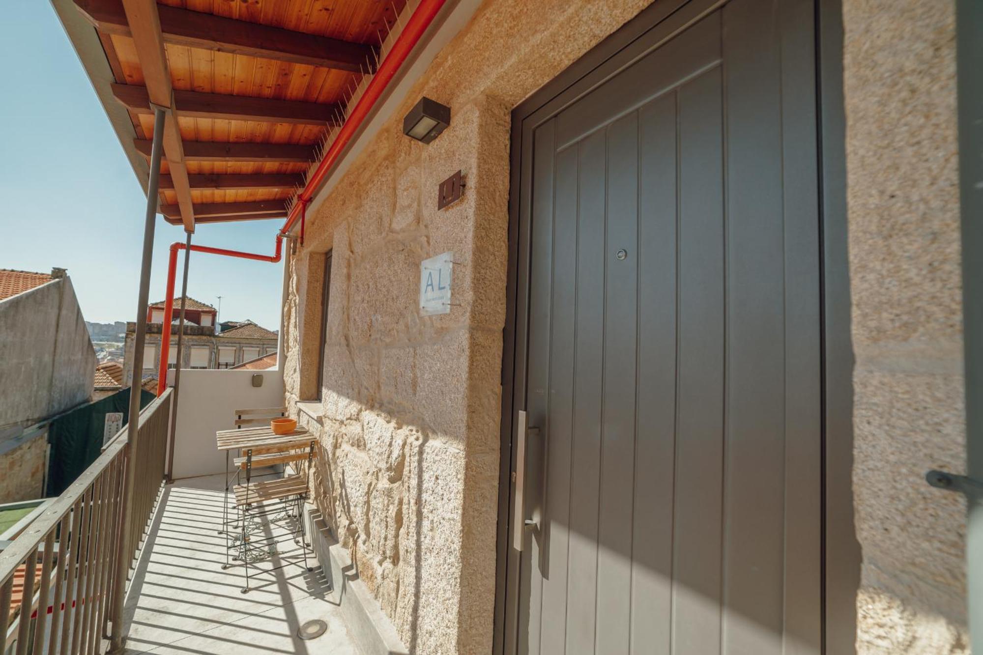 Mezzanine Stylish Apartments By Vacationy Porto Buitenkant foto